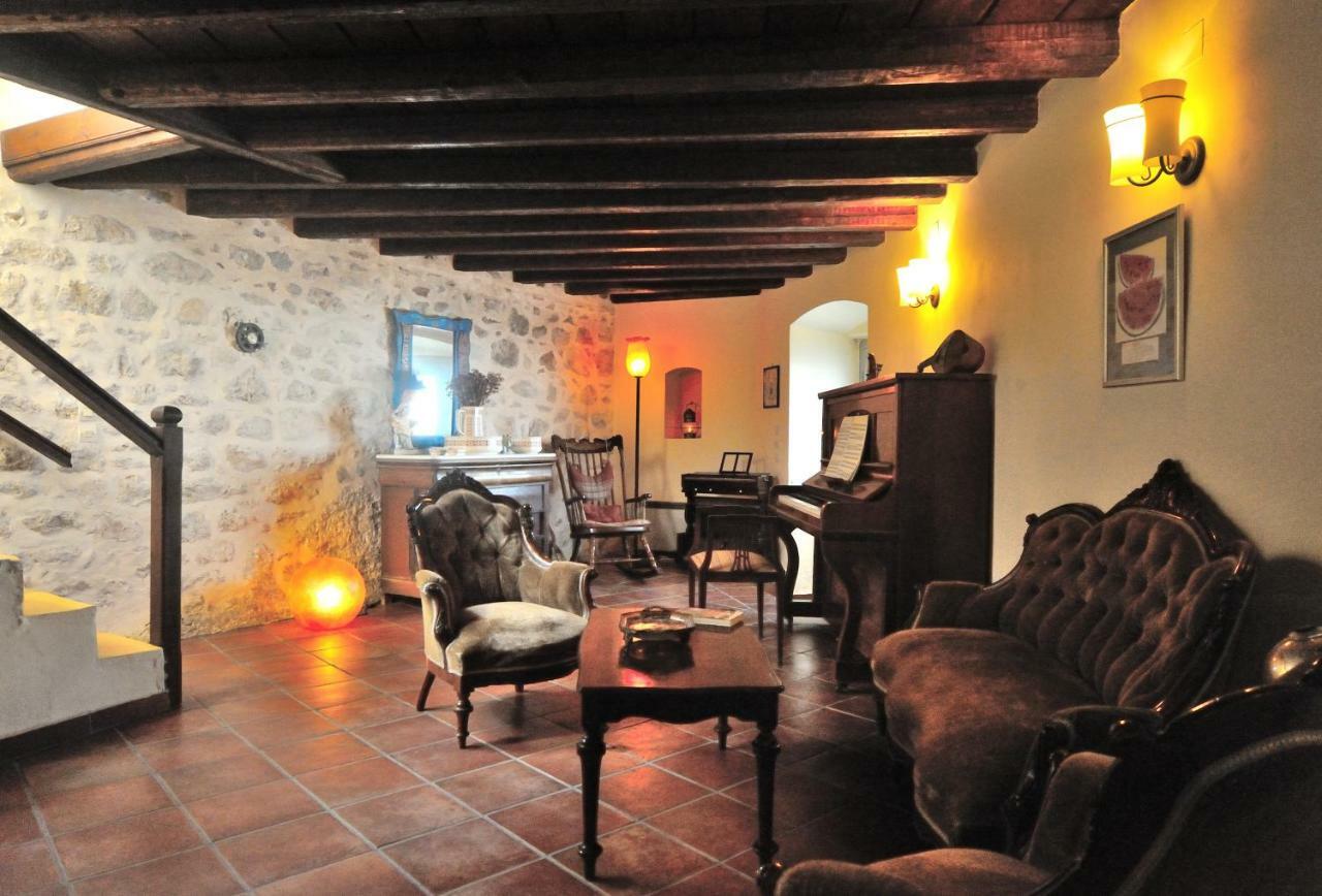 Villa Hydra Optima Esterno foto